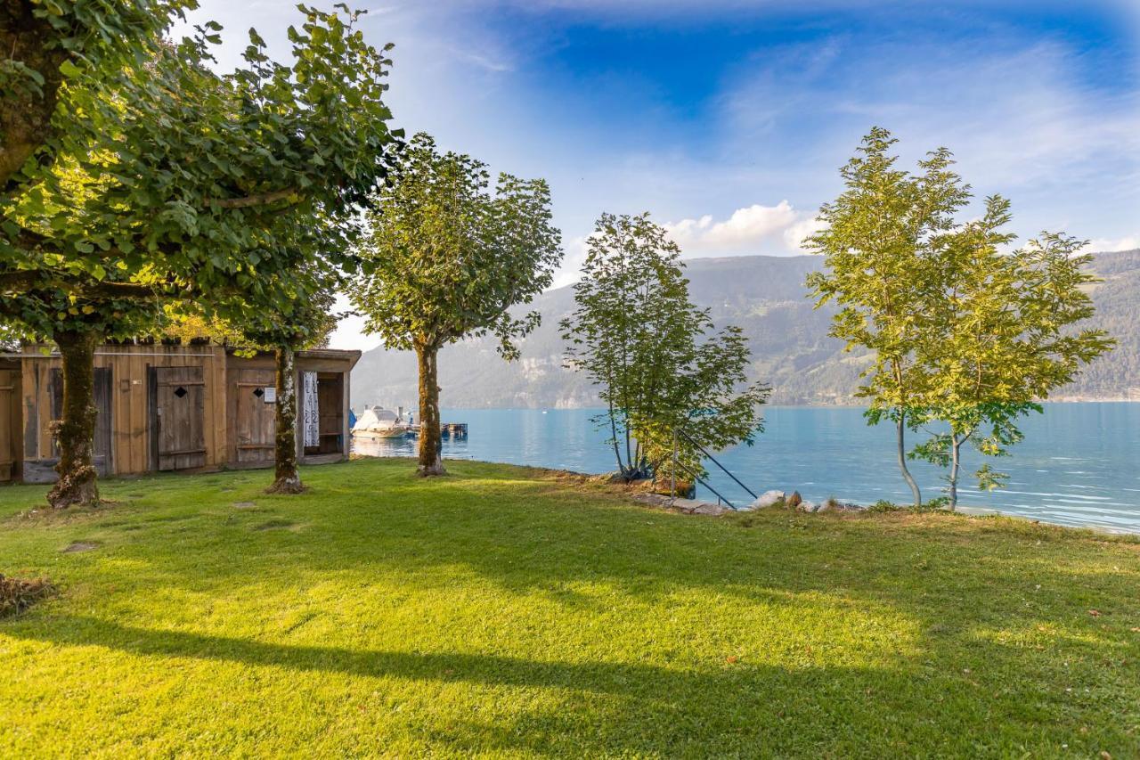 Strandhuesli Directly On Lake Thun Därligen Екстериор снимка