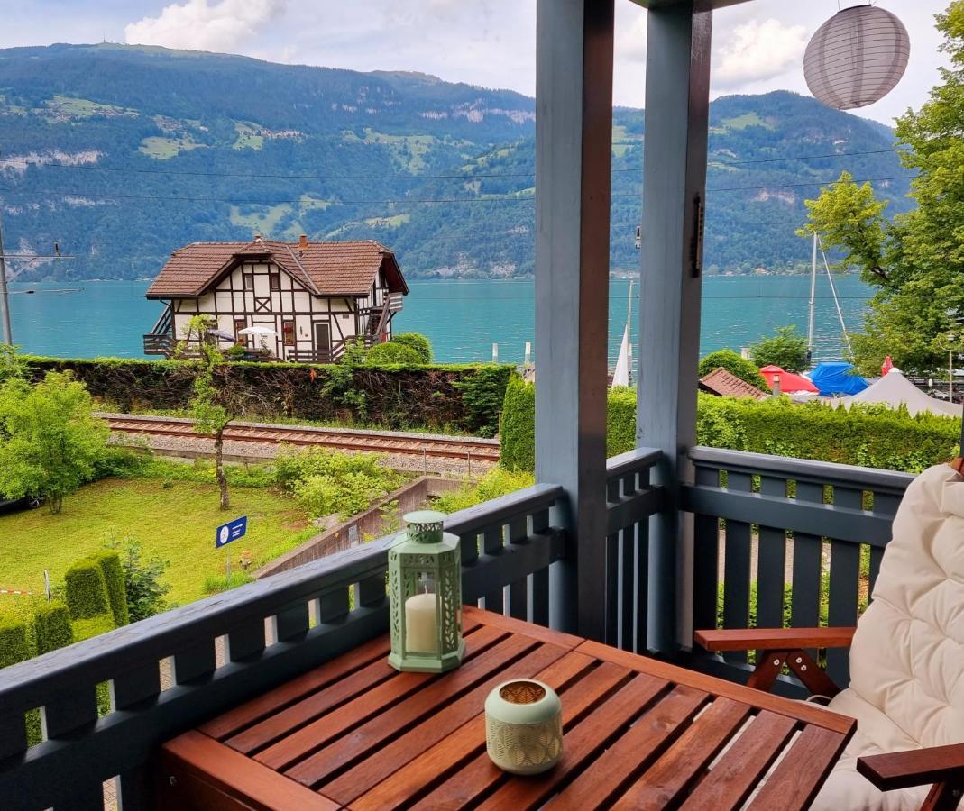 Strandhuesli Directly On Lake Thun Därligen Екстериор снимка